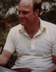 Reggie looking at Carole