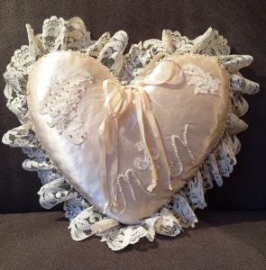 Ring bearer's pillow